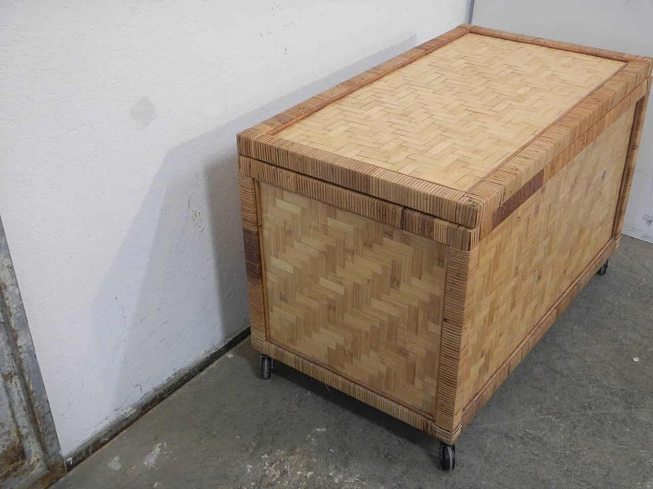 Rattan and plywood trunk with wheels, 1970s 3