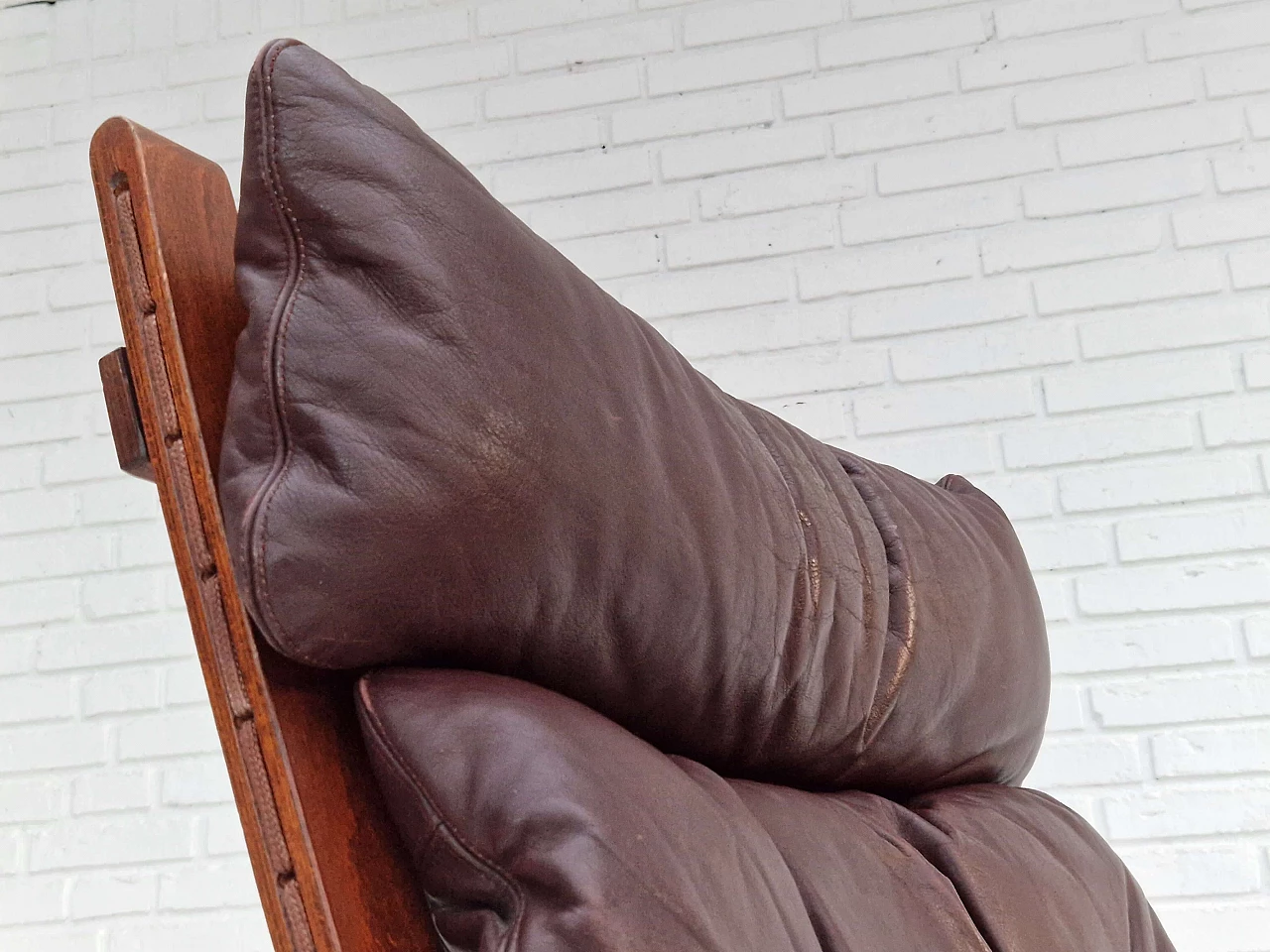 Siesta leather lounge armchair by Ingmar Relling for Westnofa Furniture, 1960s 3