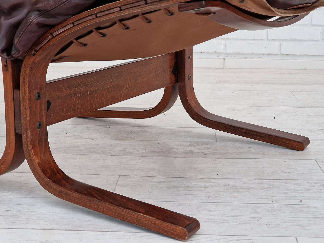 Siesta leather lounge armchair by Ingmar Relling for Westnofa Furniture, 1960s 15