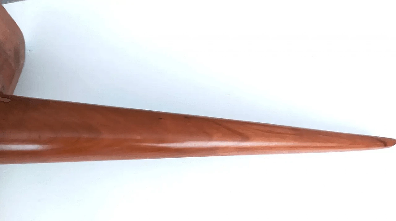 Tavolino in legno impiallacciato di forma irregolare attribuibile a Gio Ponti, anni '50 9