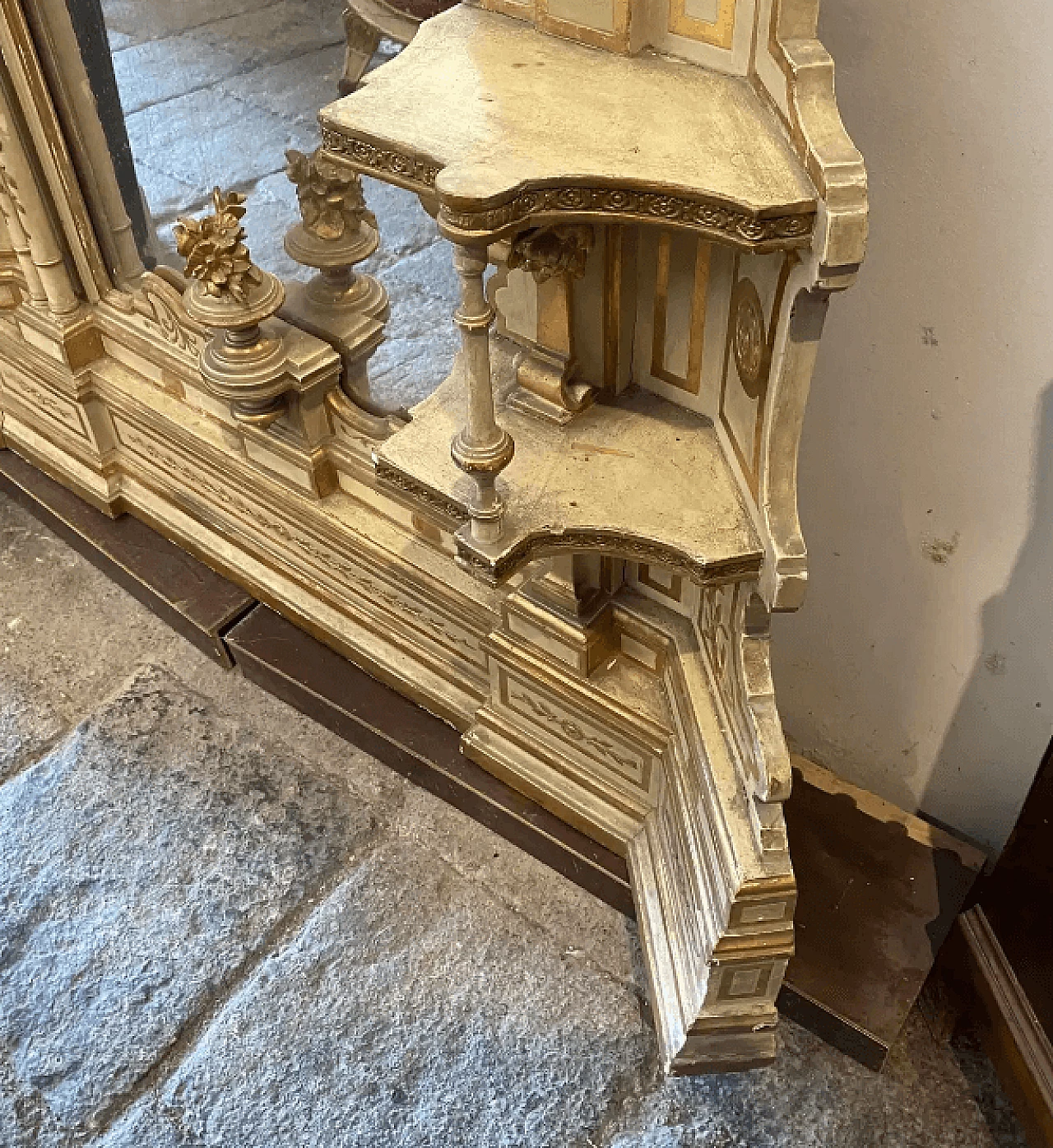 Specchio da terra siciliano in legno laccato e dorato, fine '800 3