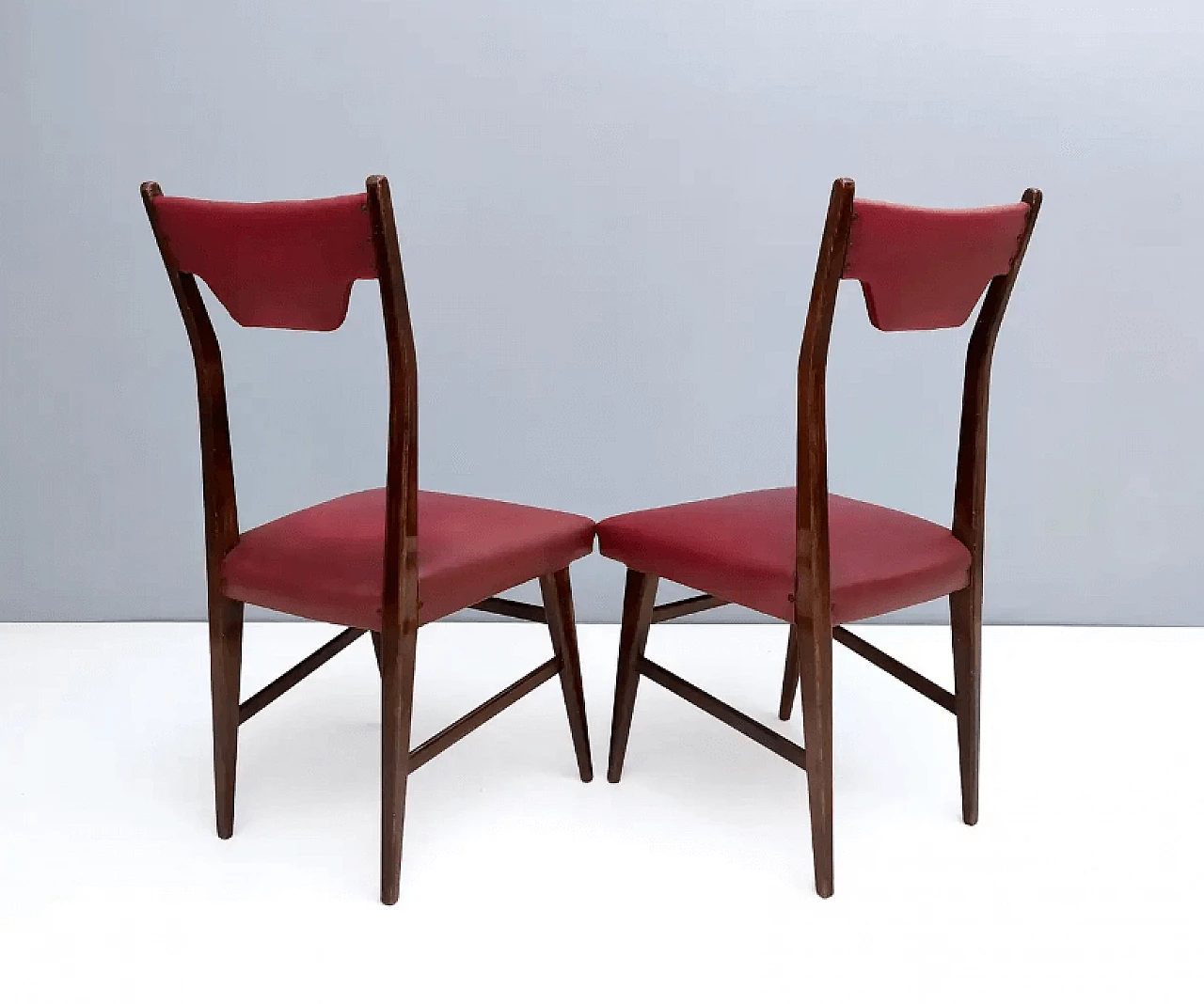 4 Dining chairs in ebonised beech and crimson Skai, 1950s 7