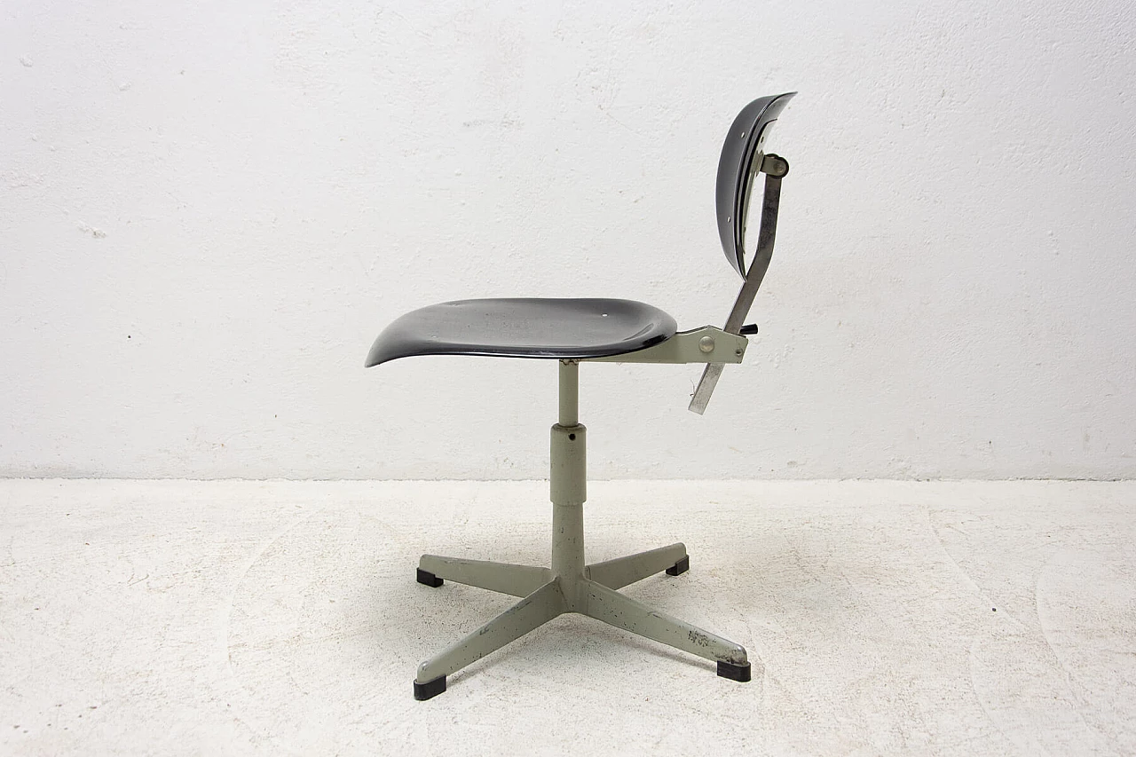 Plastic and iron swivel chair by Kovona, 1950s 4