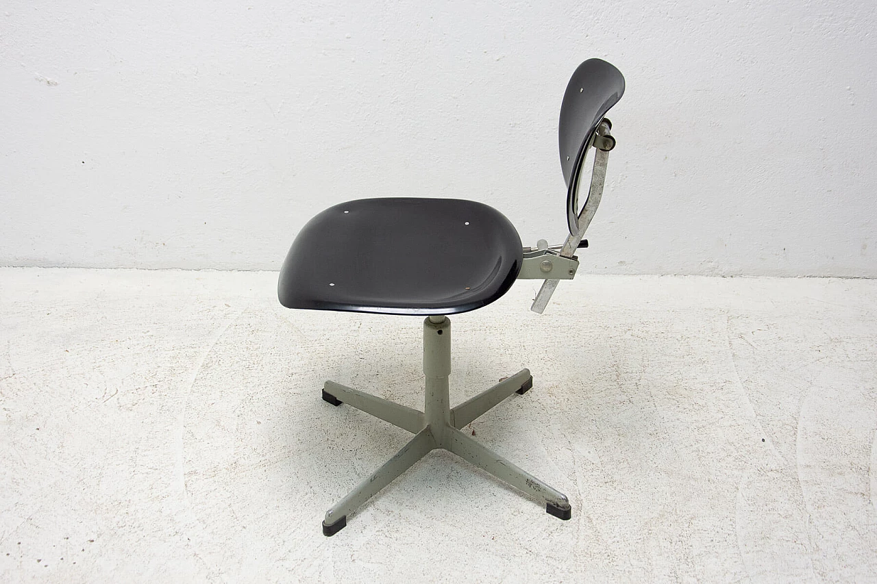 Plastic and iron swivel chair by Kovona, 1950s 5