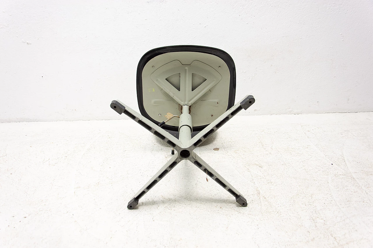 Plastic and iron swivel chair by Kovona, 1950s 11