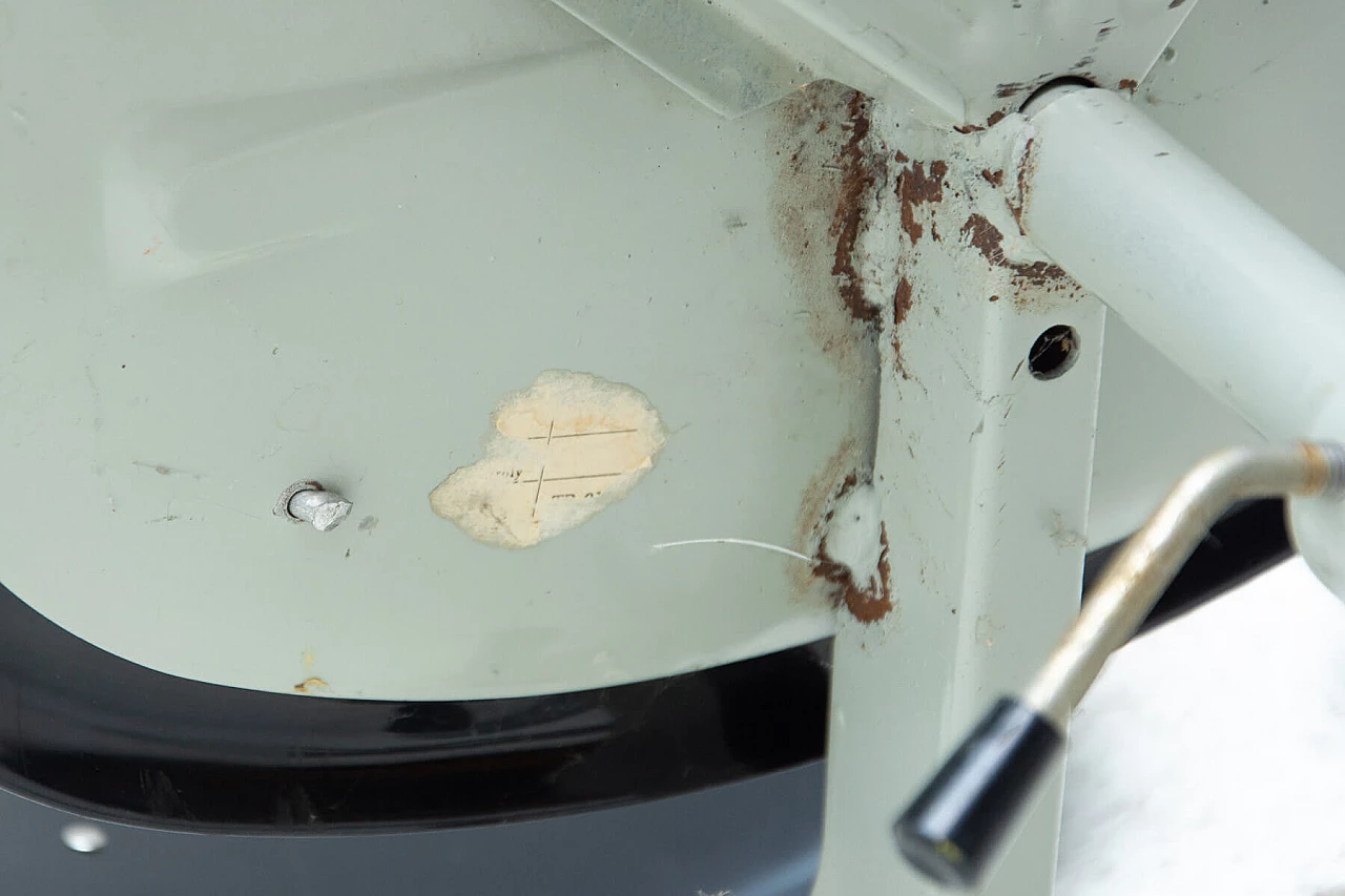 Sedia girevole in plastica e ferro di Kovona, anni '50 12