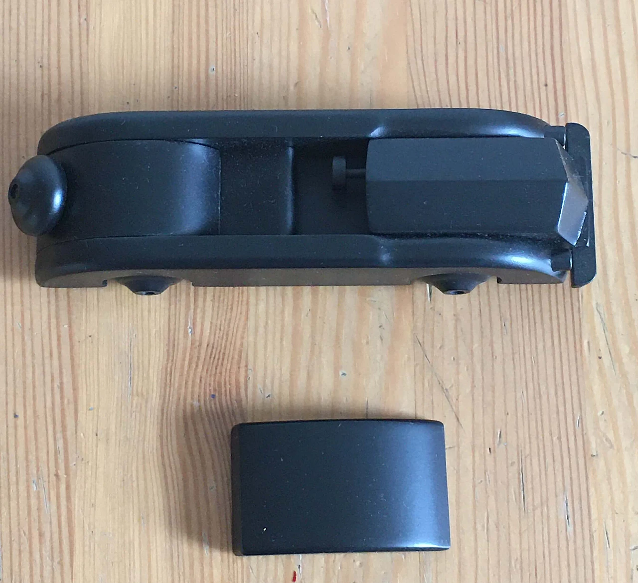 Statuetta Limousine in legno di Kay Bojesen 6