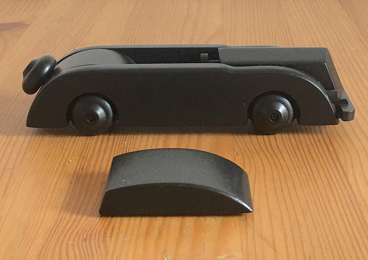 Statuetta Limousine in legno di Kay Bojesen 7