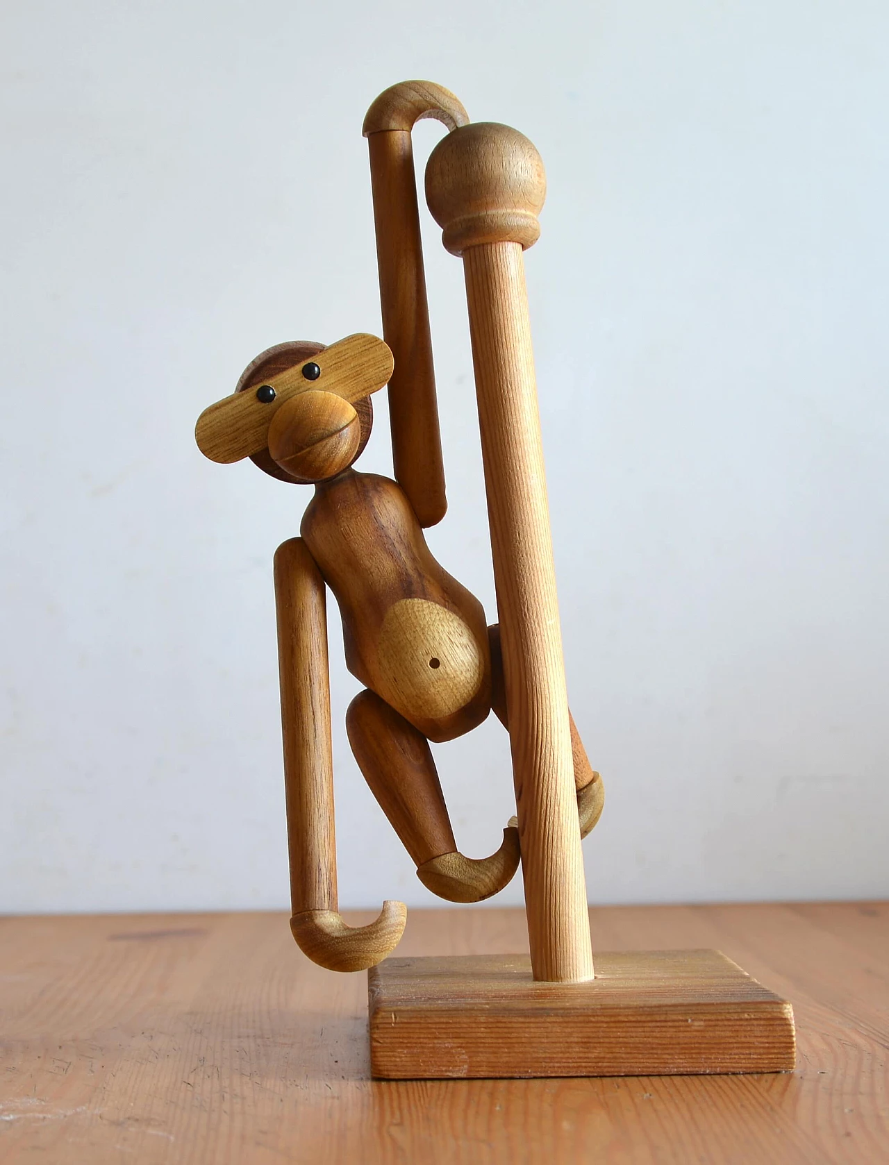 Wood Monkey statuette by Kay Bojesen, 1960s 10