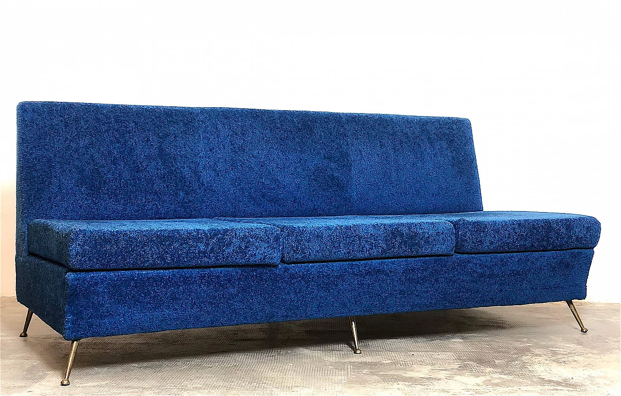 Three-seater sofa in blue fabric and brass feet, 1960s 13