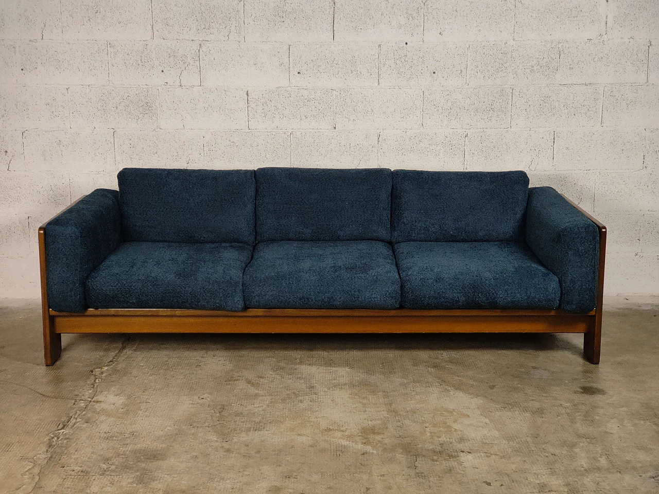 Bastiano three-seater sofa in blue bouclé by Afra & Tobia Scarpa for Gavina, 1970s 2