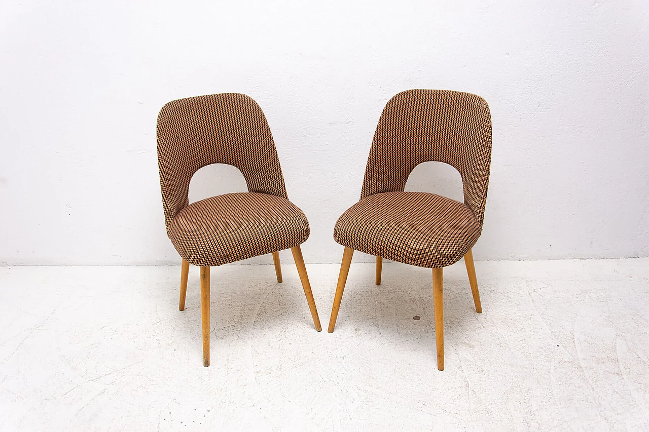 Coppia di sedie imbottite in legno curvato di Radomír Hofman per Ton, anni '60 3
