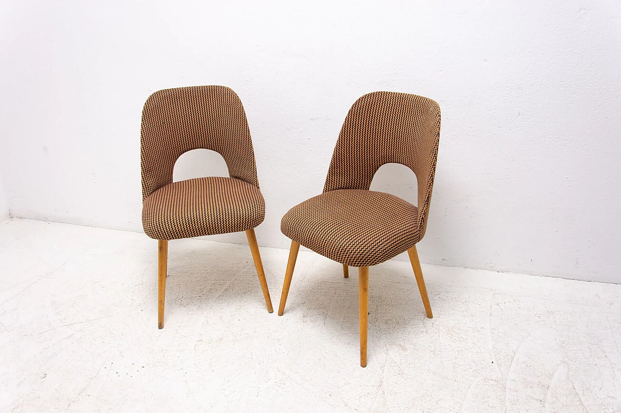 Coppia di sedie imbottite in legno curvato di Radomír Hofman per Ton, anni '60 4