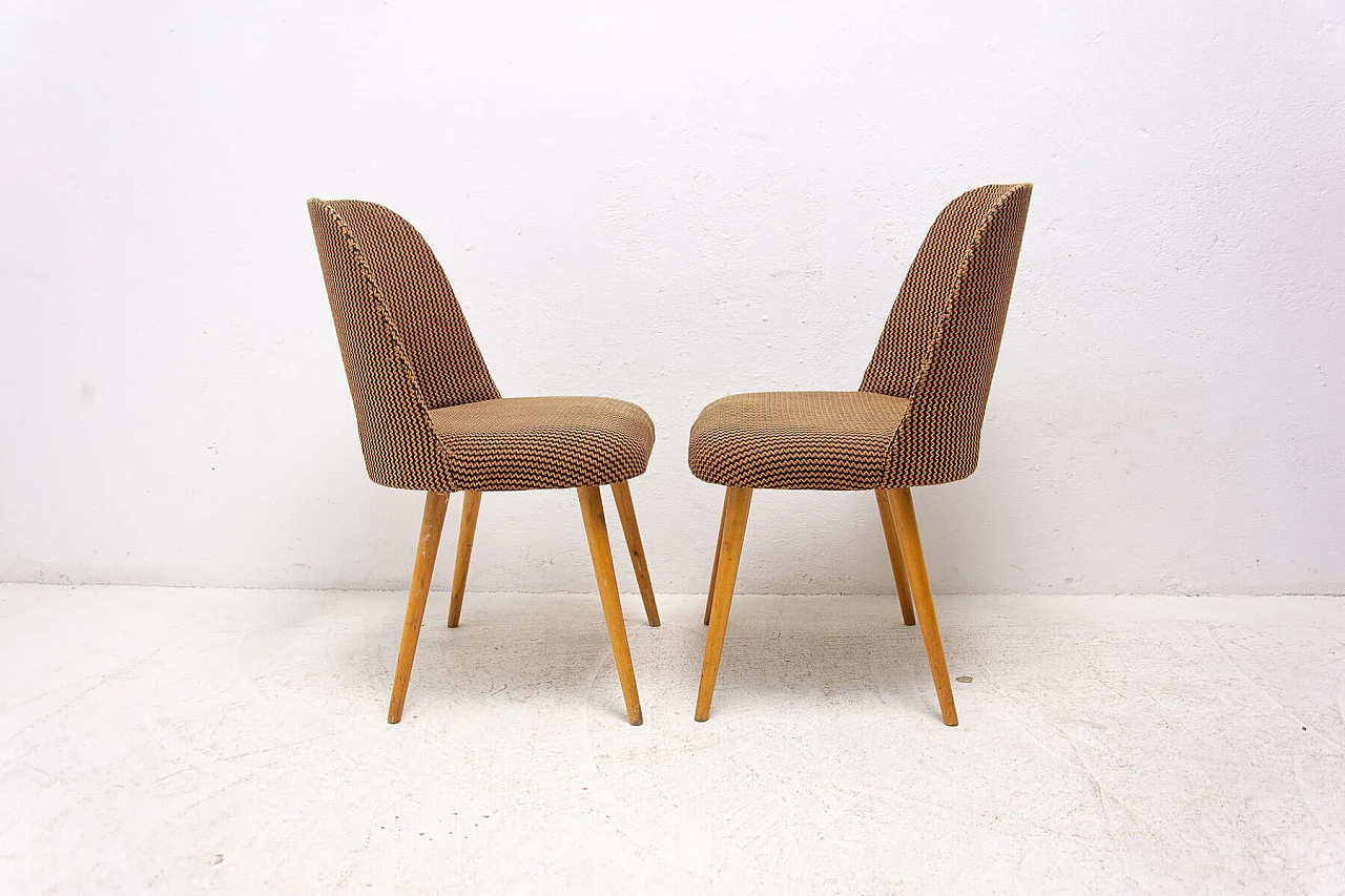 Coppia di sedie imbottite in legno curvato di Radomír Hofman per Ton, anni '60 9