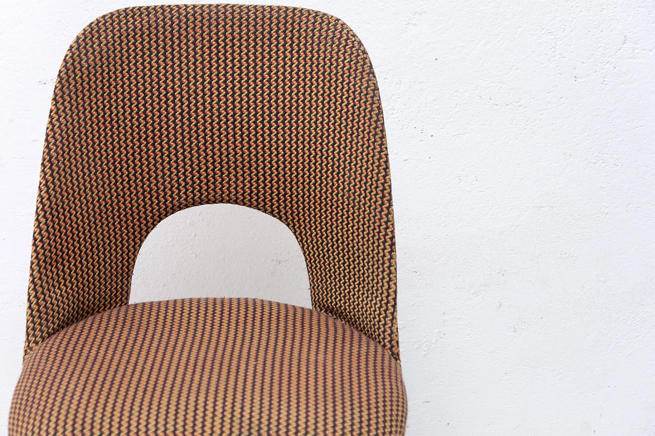 Coppia di sedie imbottite in legno curvato di Radomír Hofman per Ton, anni '60 12