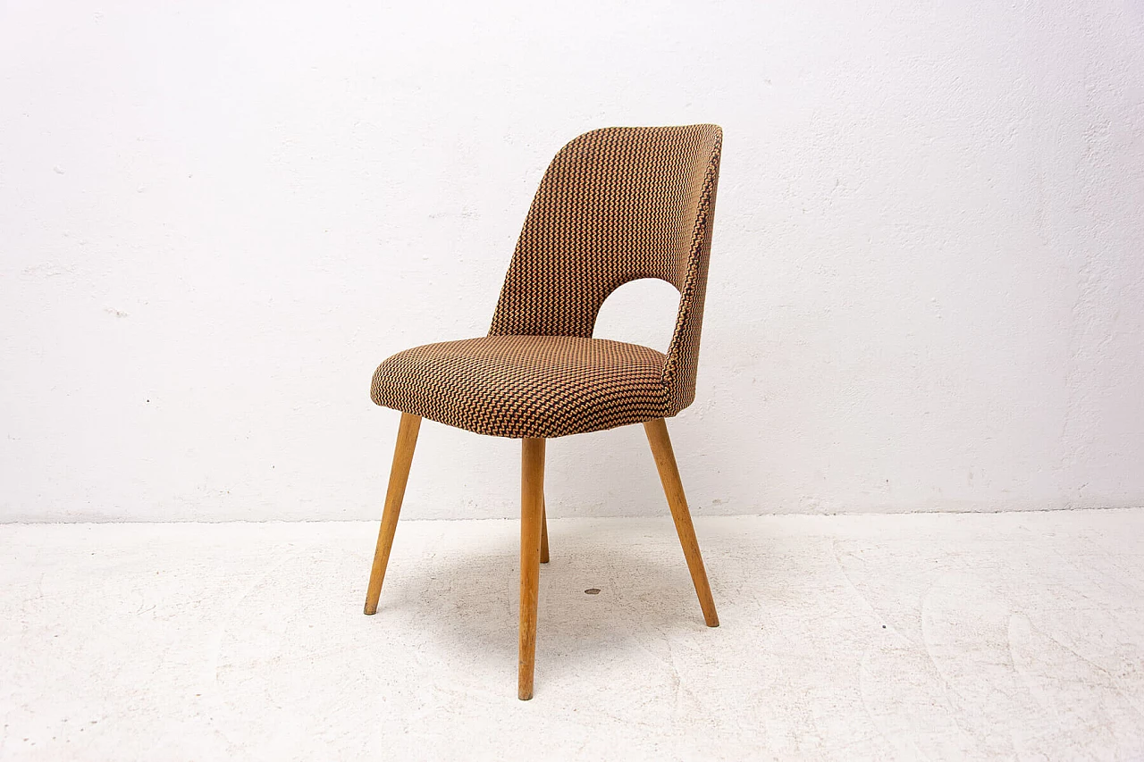 Coppia di sedie imbottite in legno curvato di Radomír Hofman per Ton, anni '60 13