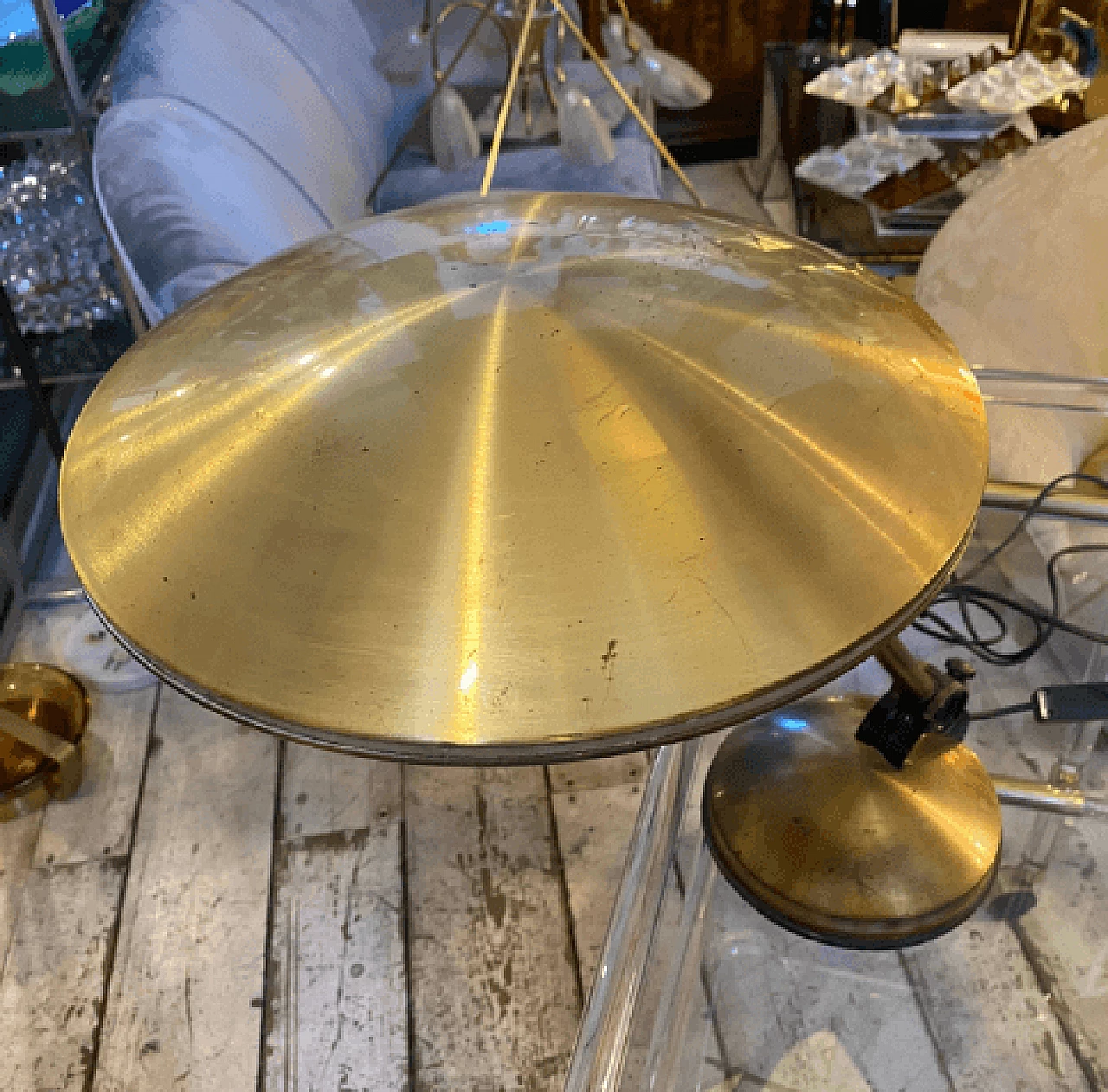 Gilded metal table lamp in the style of Fase, 1970s 7