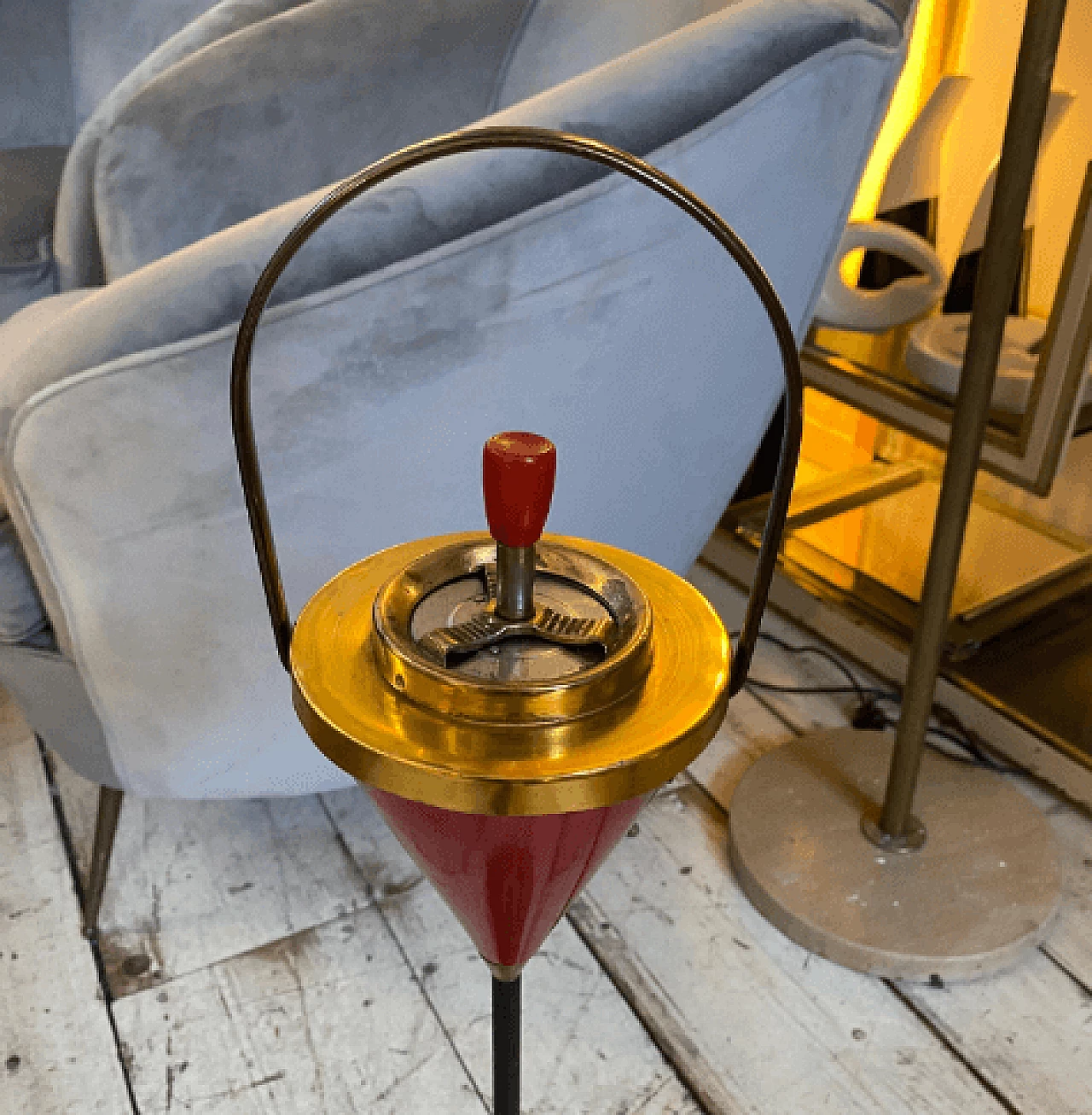 Metal and plastic standing ashtray, 1950s 3