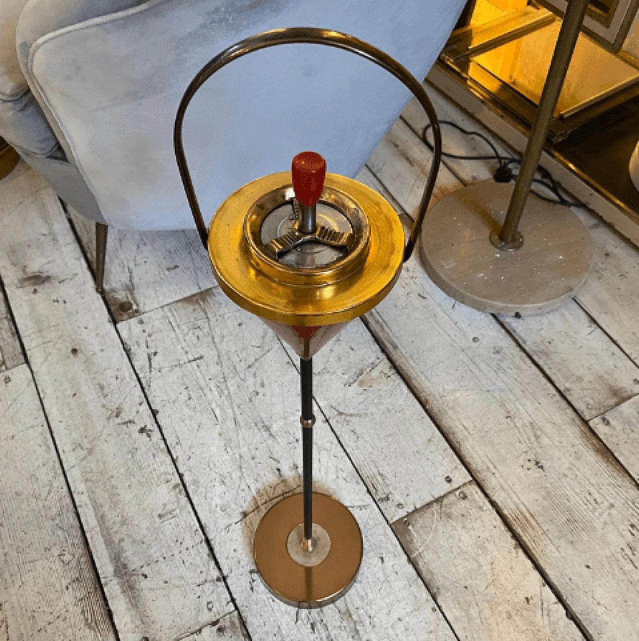 Metal and plastic standing ashtray, 1950s 7