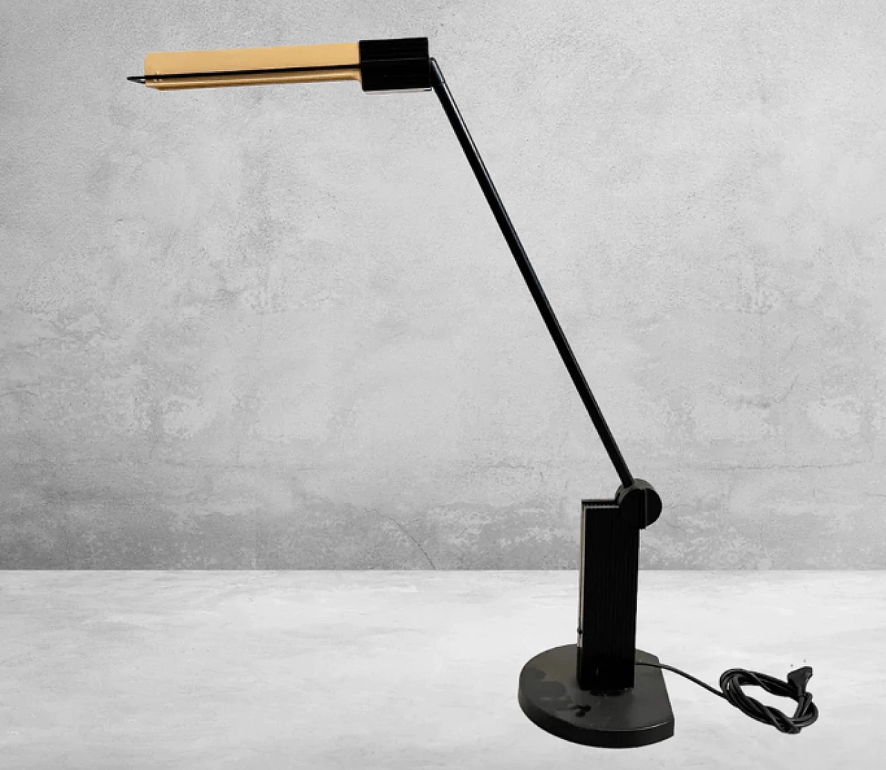 Alistro table lamp by Ernesto Gismondi for Artemide, 1980s 1
