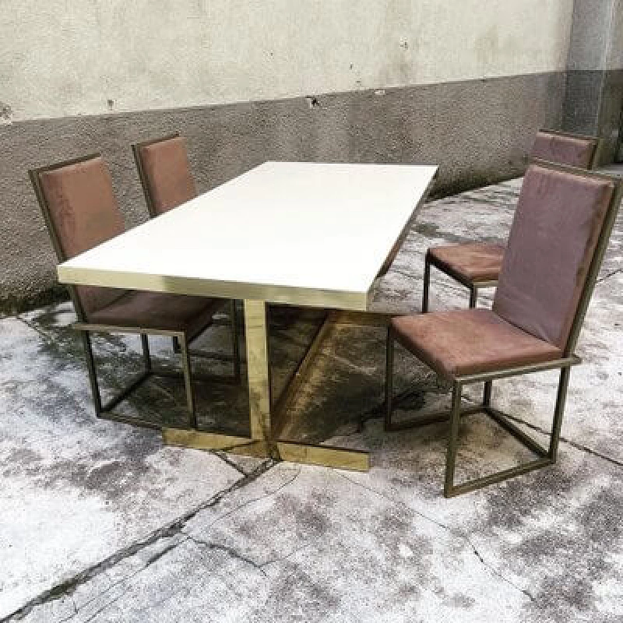 Tavolo da pranzo in ottone e laminato, anni '80 3