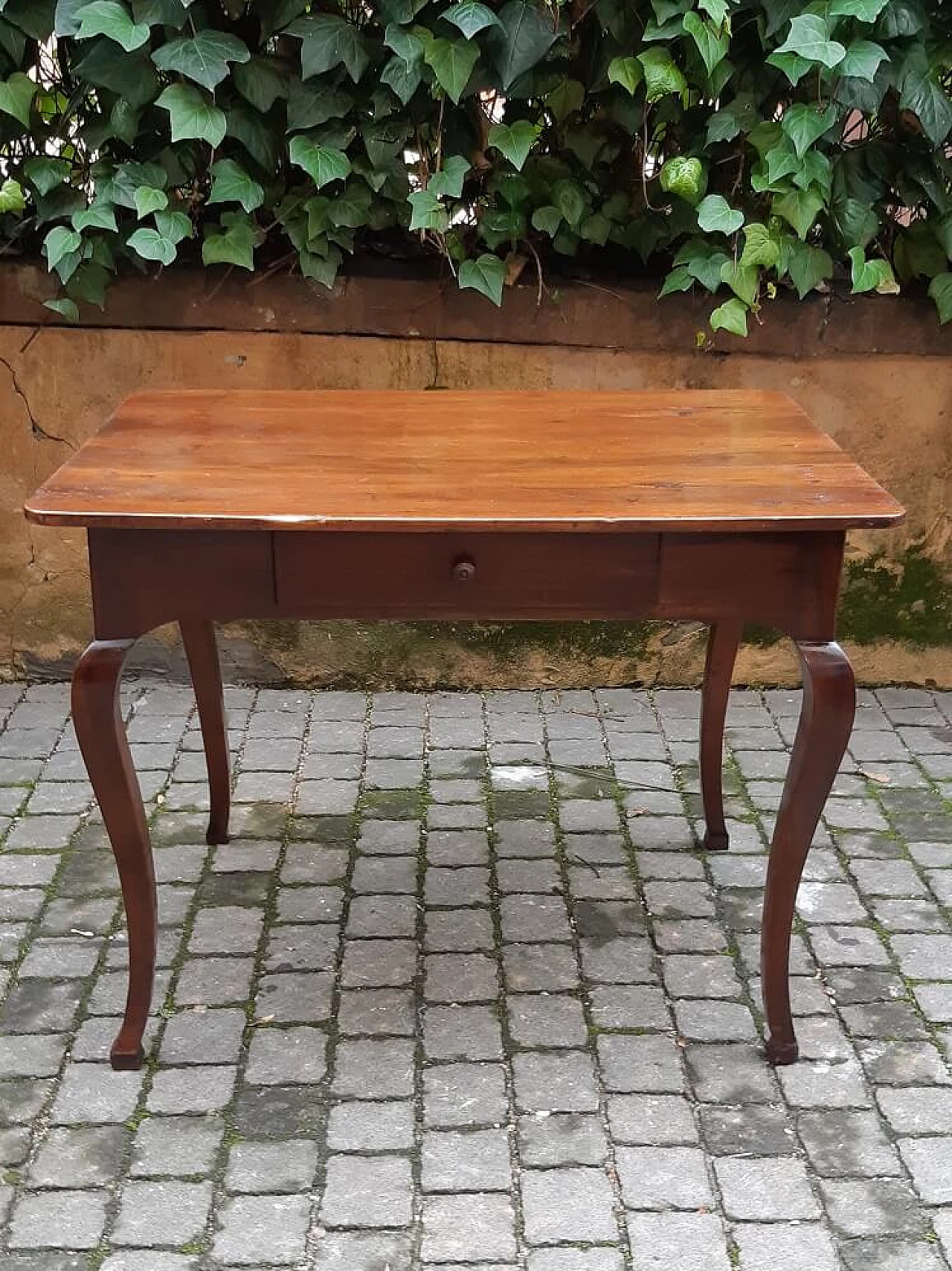 Scrittoio modenese Luigi XV in noce, '700 9