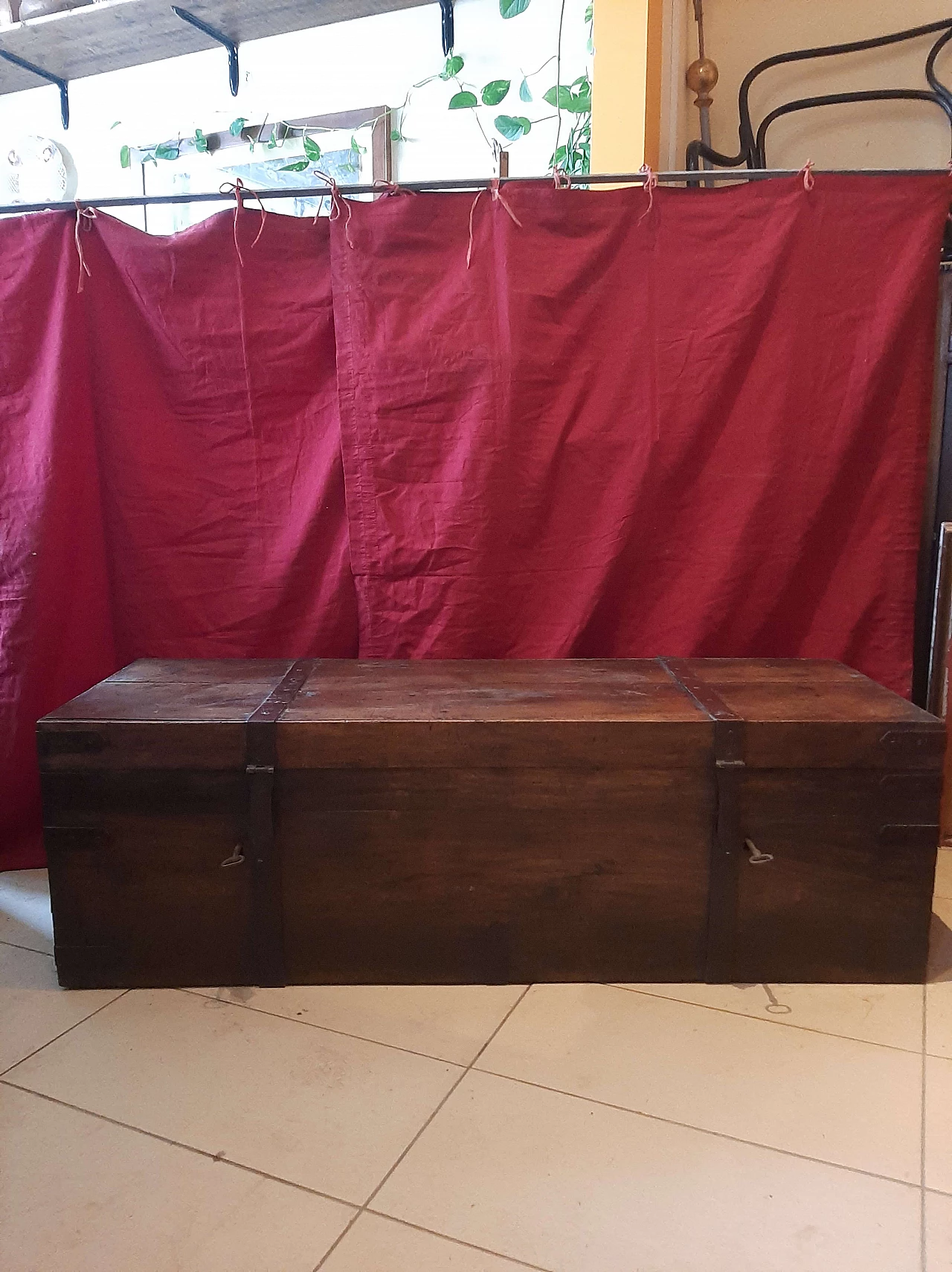 Walnut and metal trunk, early 19th century 9