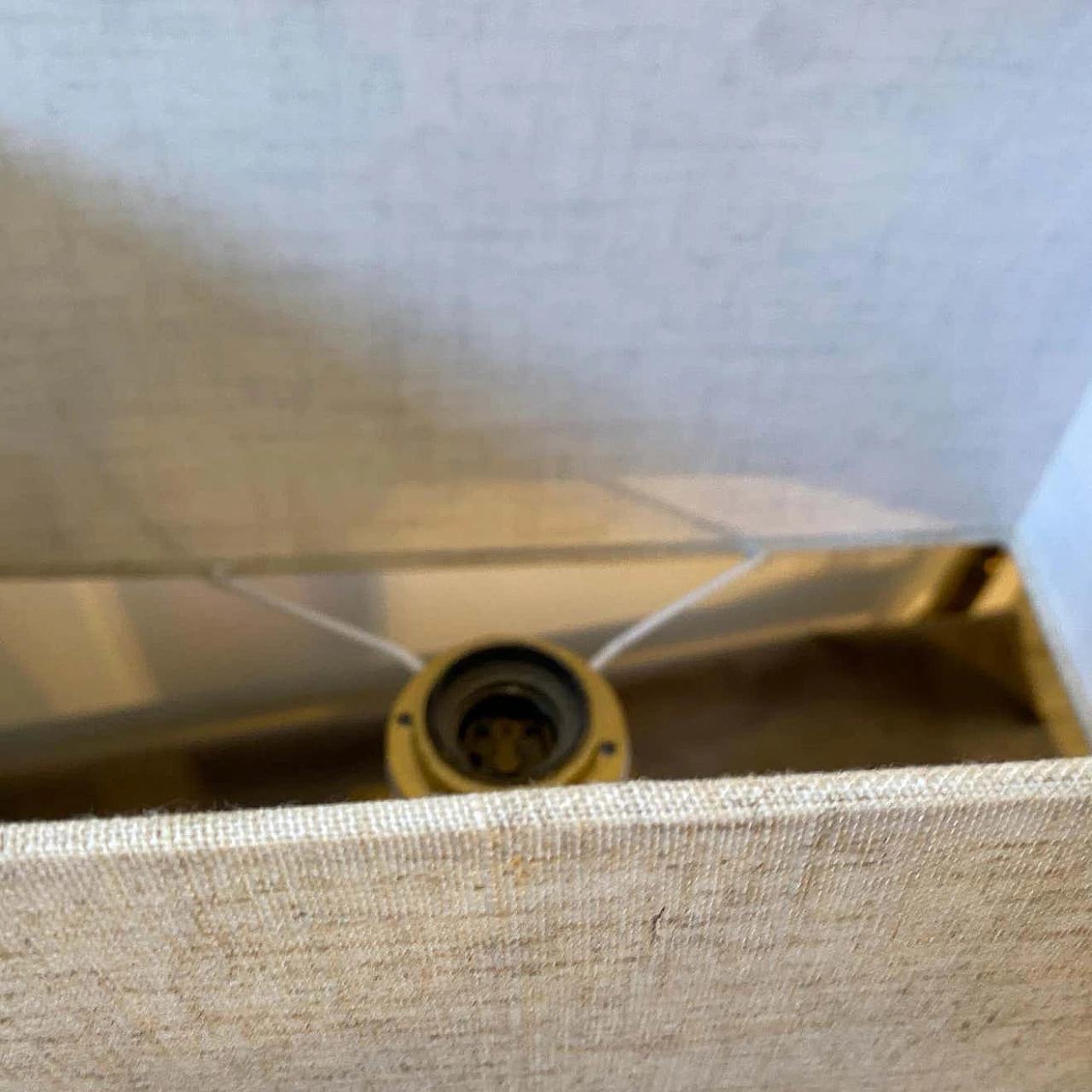 Lampada da tavolo in ottone e lucite nello stile di Gabriella Crespi, anni '80 7