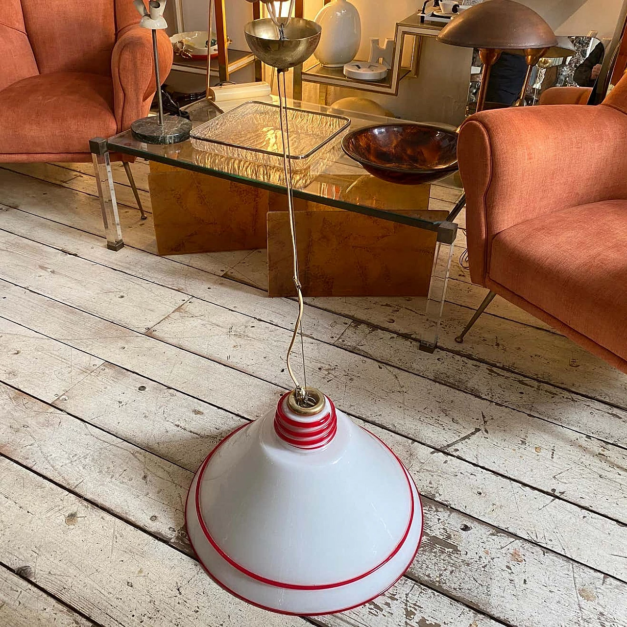 Chandelier in red and white Murano glass and brass for Renato Toso, 1980s 9
