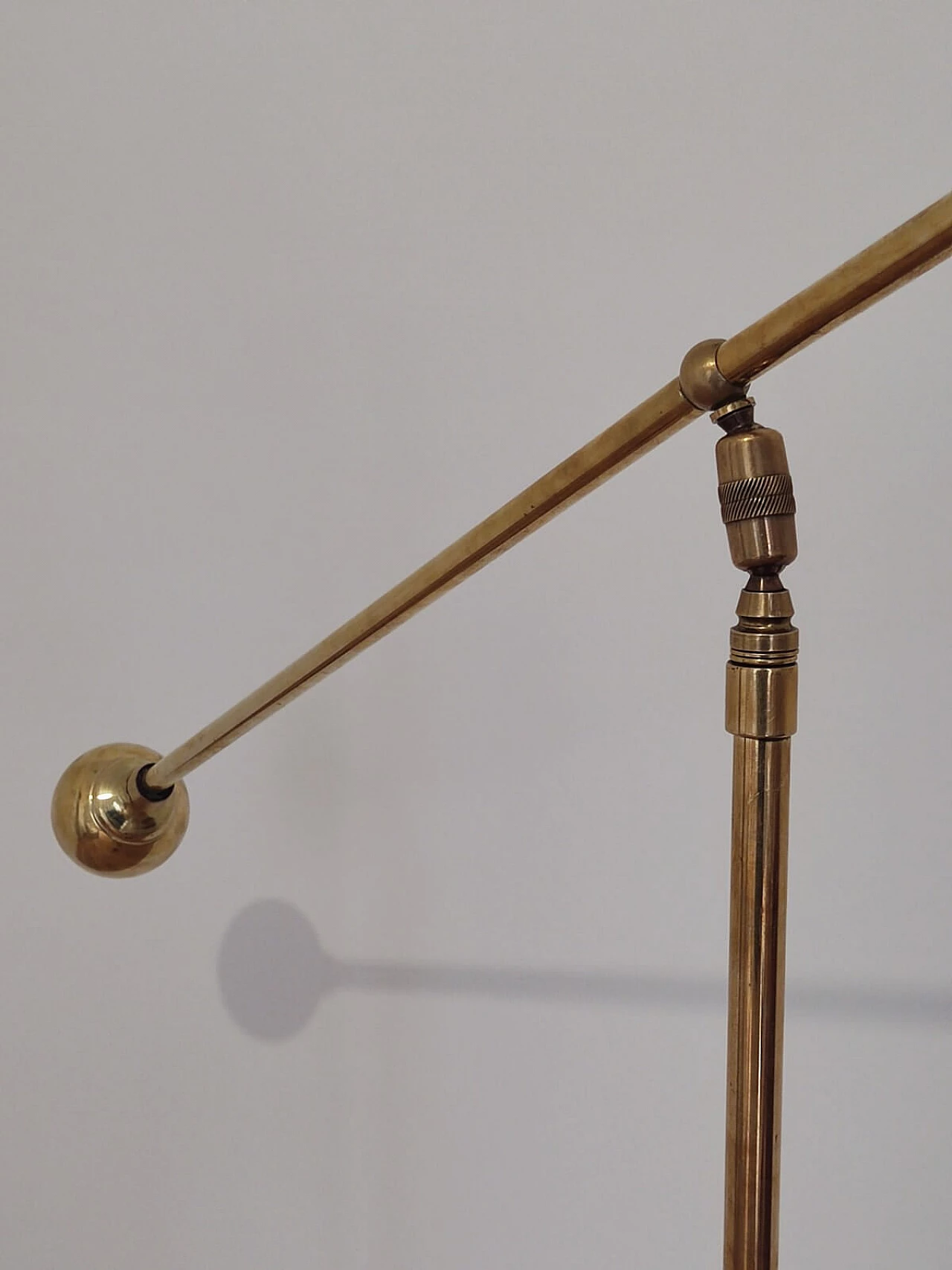 Diabolo floor lamp in brass and metal, 1950s 7