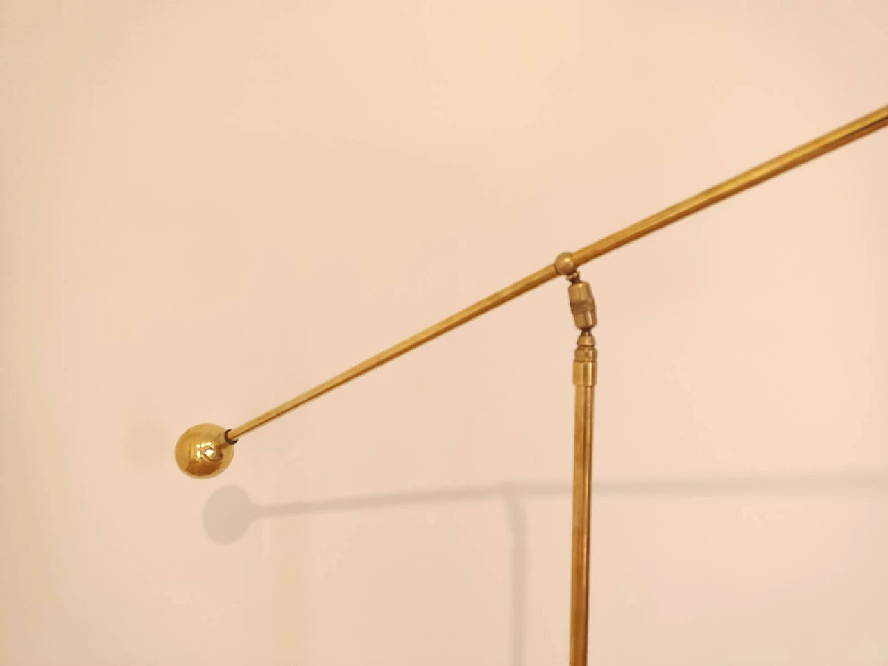 Diabolo floor lamp in brass and metal, 1950s 10