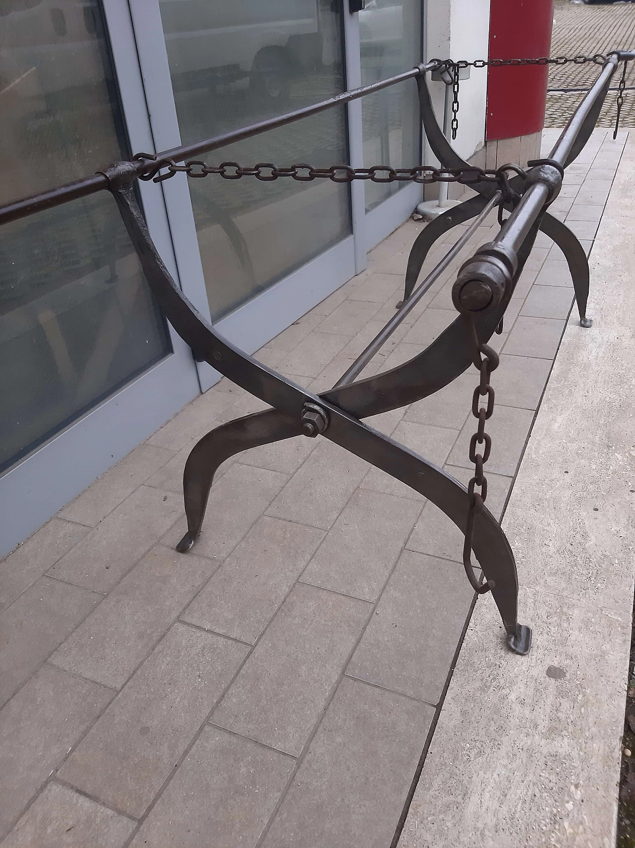 Base per tavolo in ferro battuto, anni '10 5