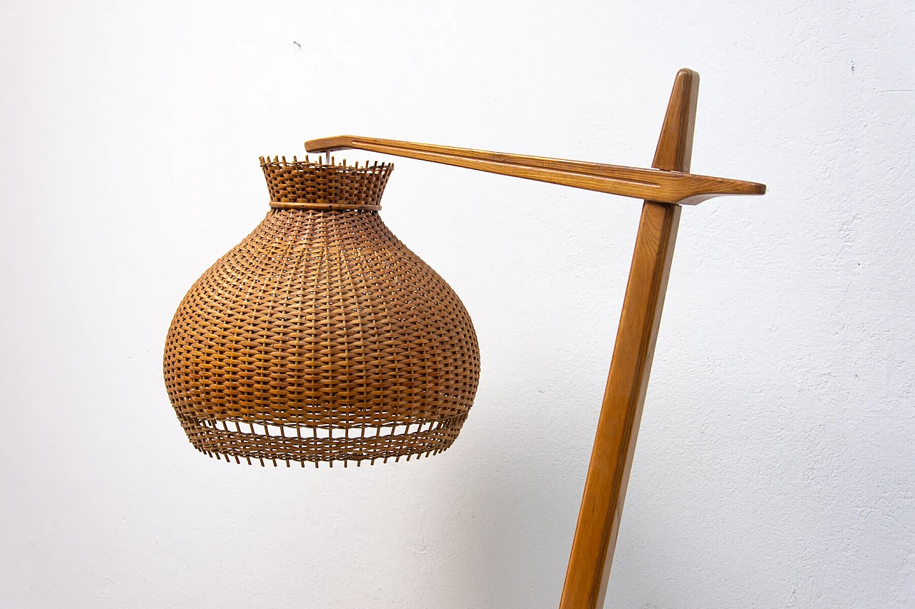 Lampada da terra in rovere e vimini di Krasna Jizba, anni '50 11