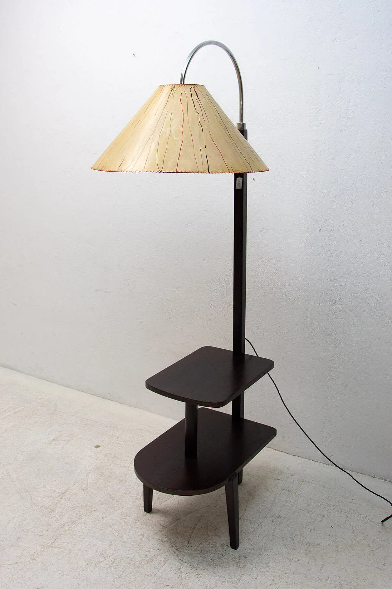 D-623 floor lamp with shelves by Thonet, 1930s 21