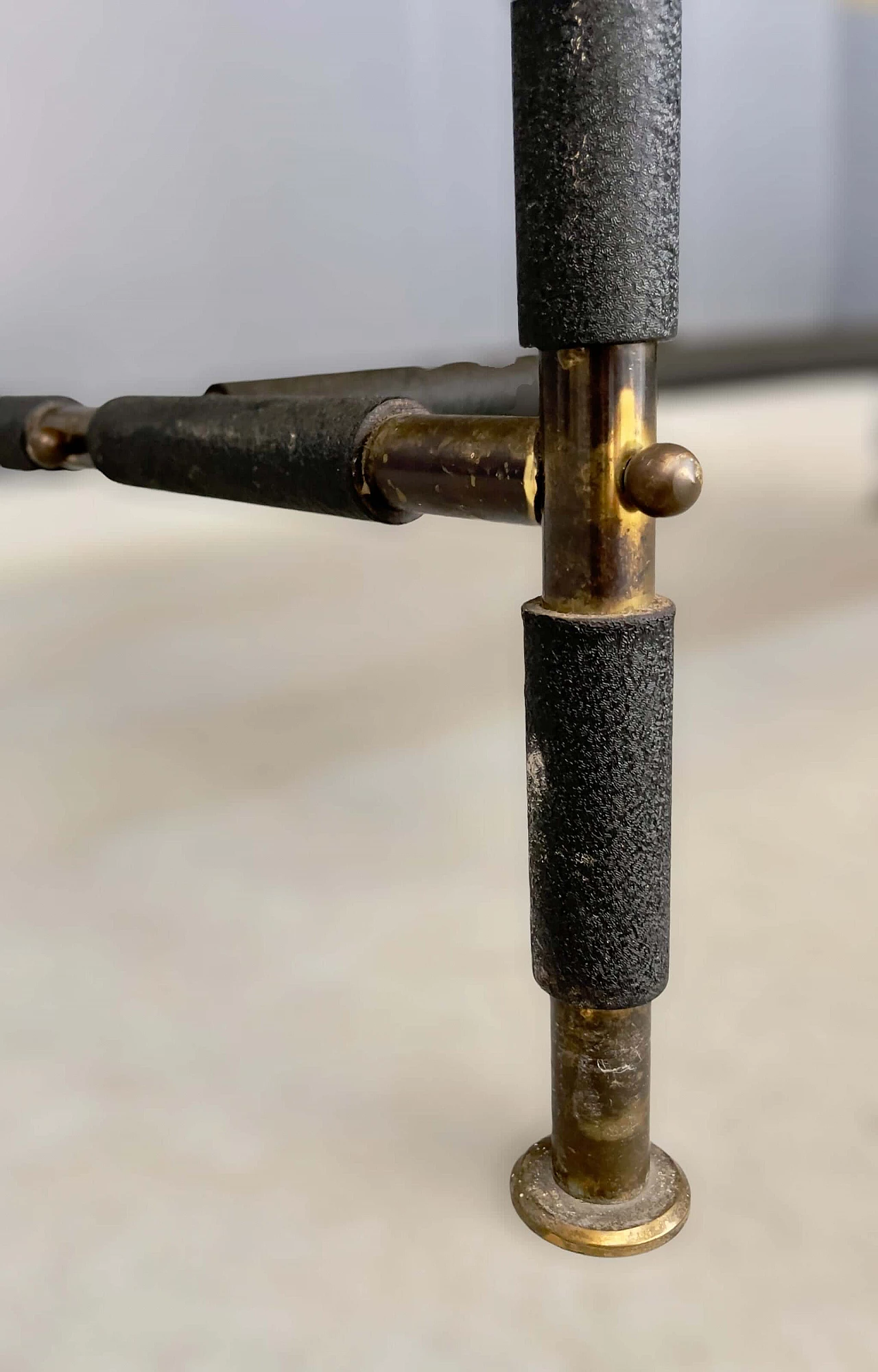 Tavolino in metallo, ottone e vetro di Max Ingrand per Fontana Arte, anni '50 4