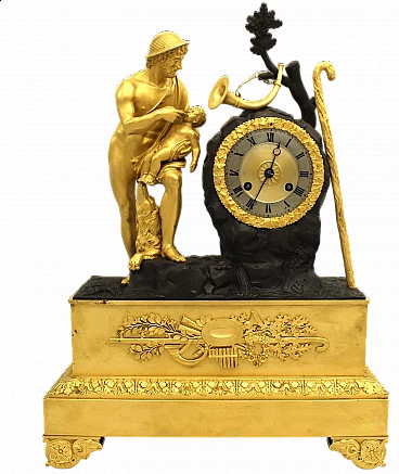 Gilded bronze Empire pendulum clock, early 19th century