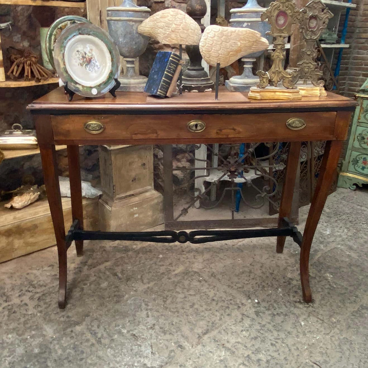 Empire console table in walnut with sabre feet, 19th century 2