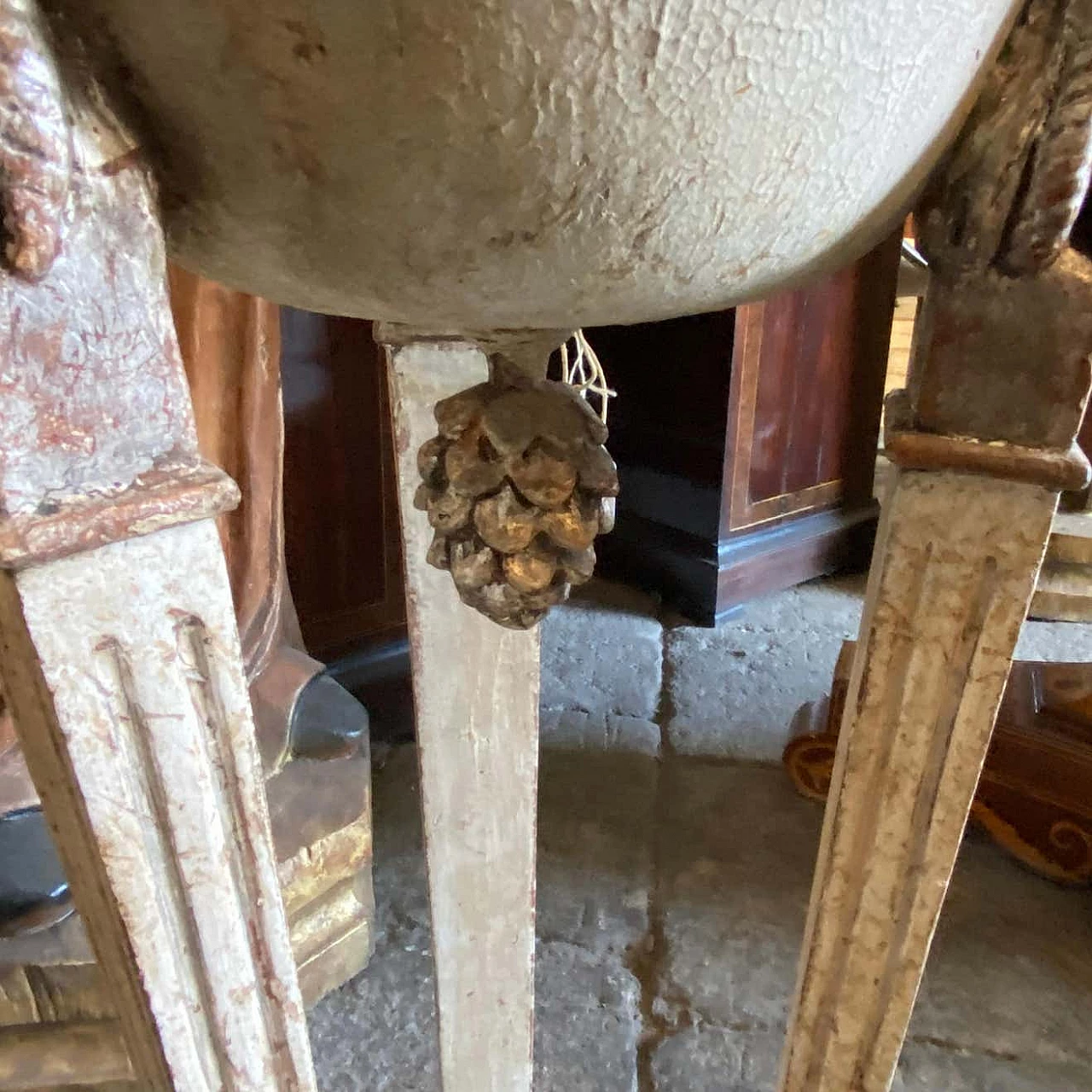 Treppiede in legno argentato, '800 6