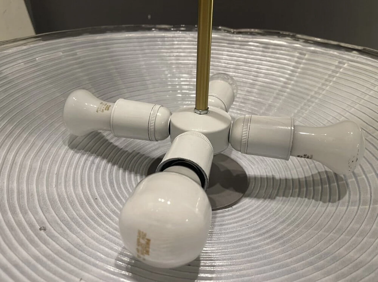 Lampadario in vetro di Murano e metallo dorato, anni '80 9