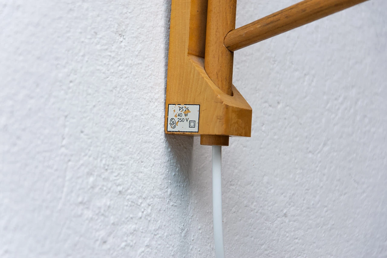 Coppia di applique in faggio e vetro di ULUV, anni '60 11