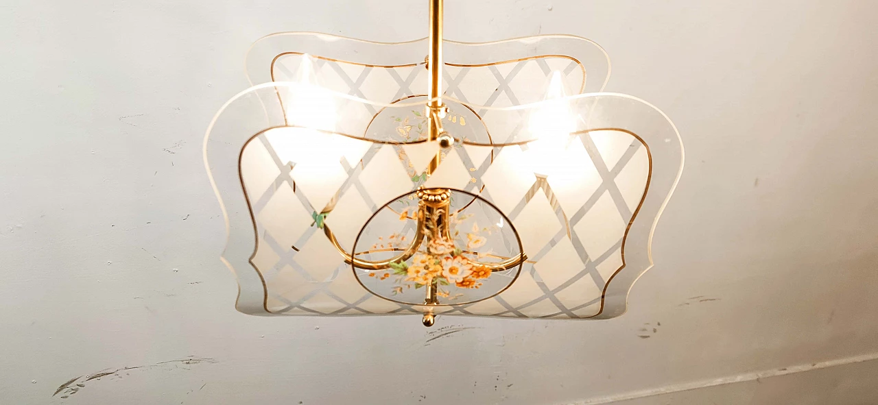Lampada a sospensione in ottone e vetro decorato, anni '50 5