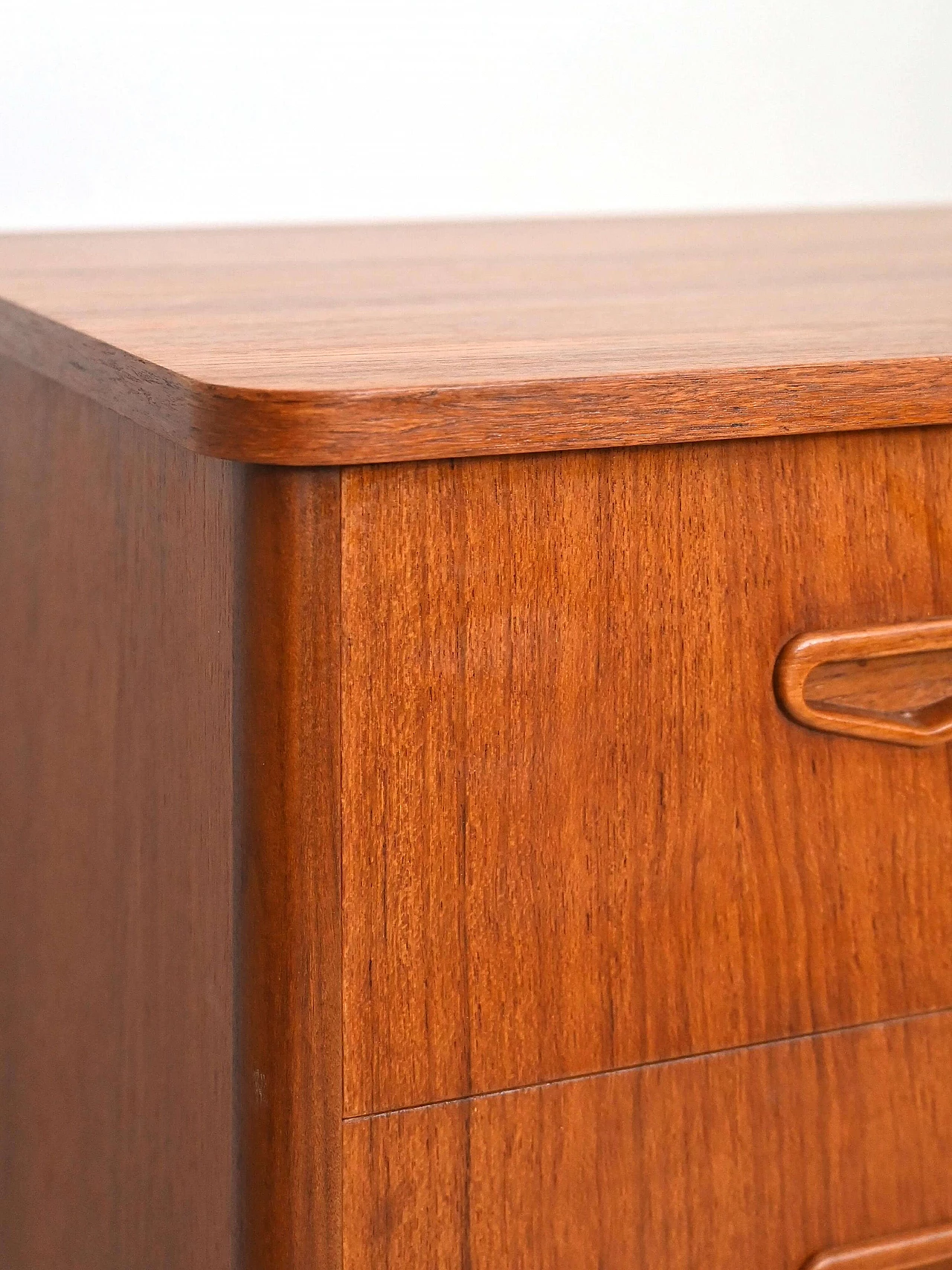 Scandinavian teak dresser with four drawers, 1960s 7