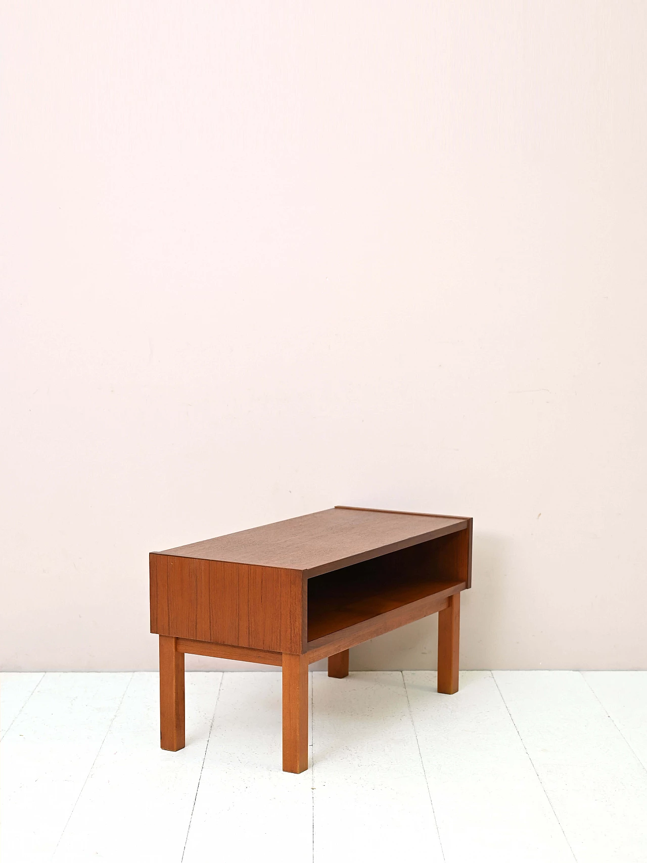 Tavolino in legno porta TV, anni '60 3