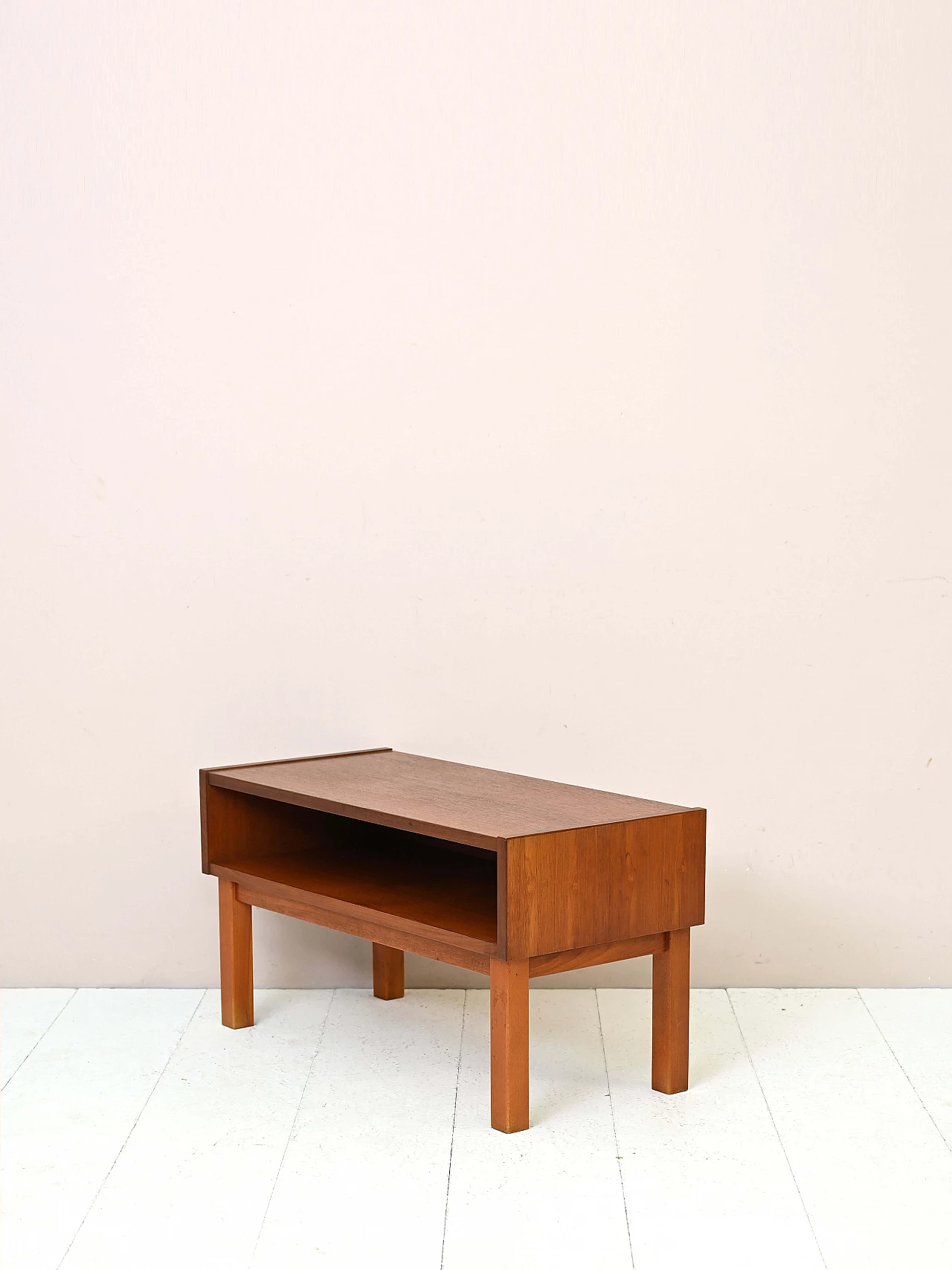 Tavolino in legno porta TV, anni '60 4