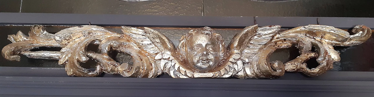 Gilded wood frieze with cherub, 16th century 1