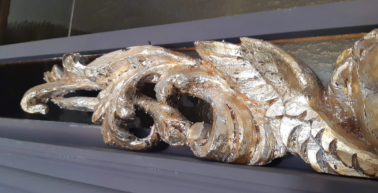 Gilded wood frieze with cherub, 16th century 4