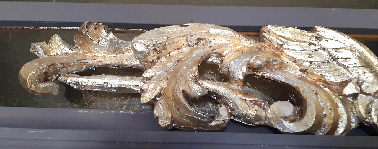Gilded wood frieze with cherub, 16th century 6