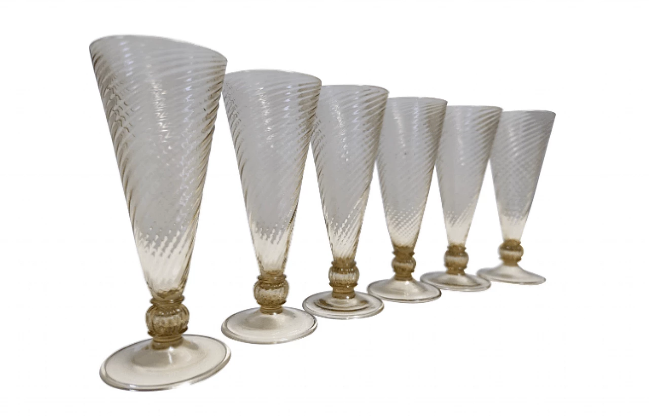 6 Murano glass beakers in the style of Vittorio Zecchin, 1930s 1
