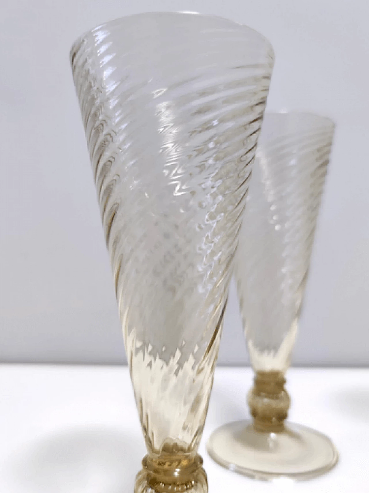 6 Murano glass beakers in the style of Vittorio Zecchin, 1930s 4