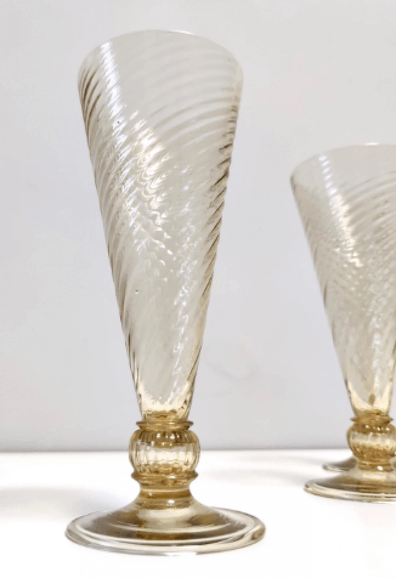 6 Murano glass beakers in the style of Vittorio Zecchin, 1930s 5